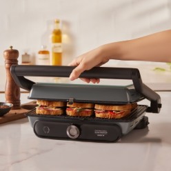 Karaca Gastro Grill Glass Premium 2400W Döküm Tost ve Izgara Makinesi Antrasit