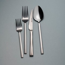 Korkmaz Lora 24 Parça Siyah Çatal Kaşık Bıçak Seti A2489